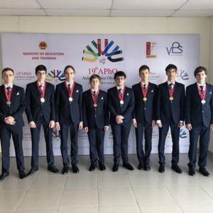 Школьники из России завоевали восемь медалей на международной олимпиаде по физике